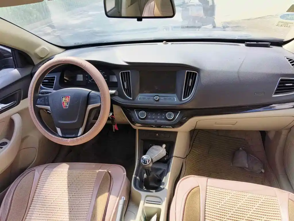 Roewe 360 2017 2017 1.5L Manual Luxury Edition