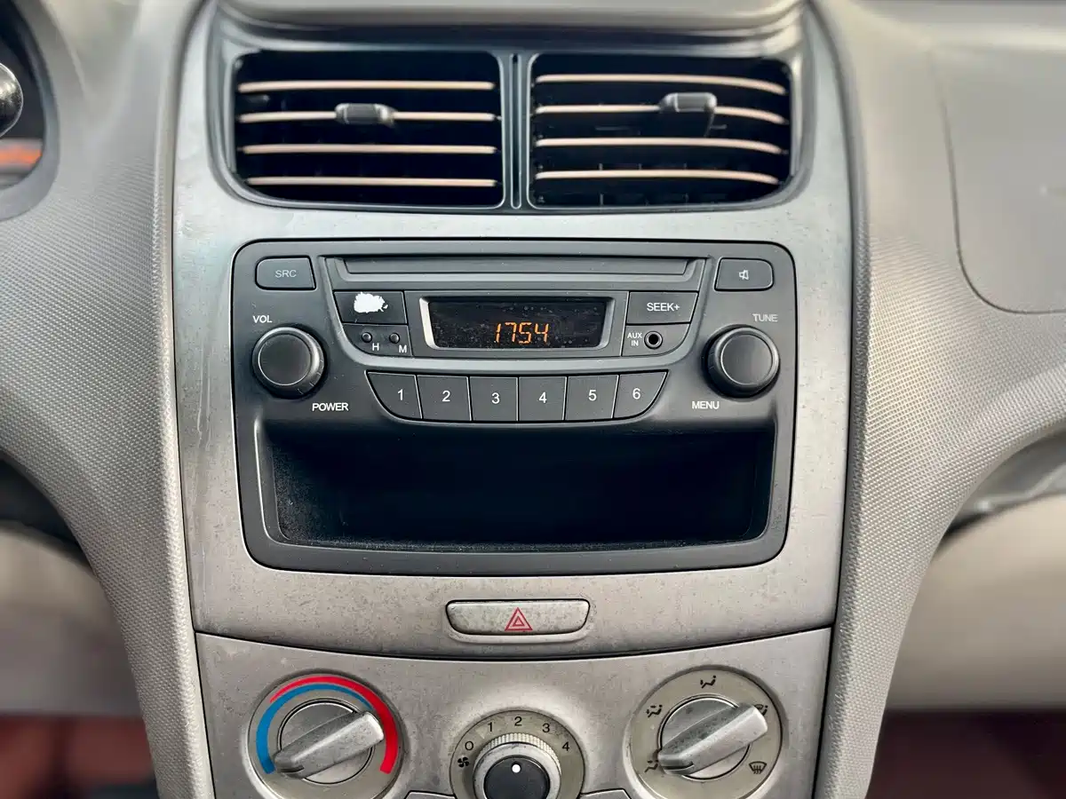Chevrolet Sail 2013 2013 Sedan 1.2L Manual Warm Edition