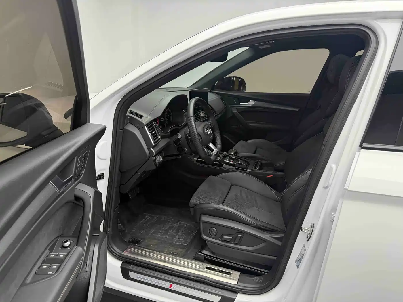Audi Q5L Sportback 2021 40 TFSI Luxury фото 8