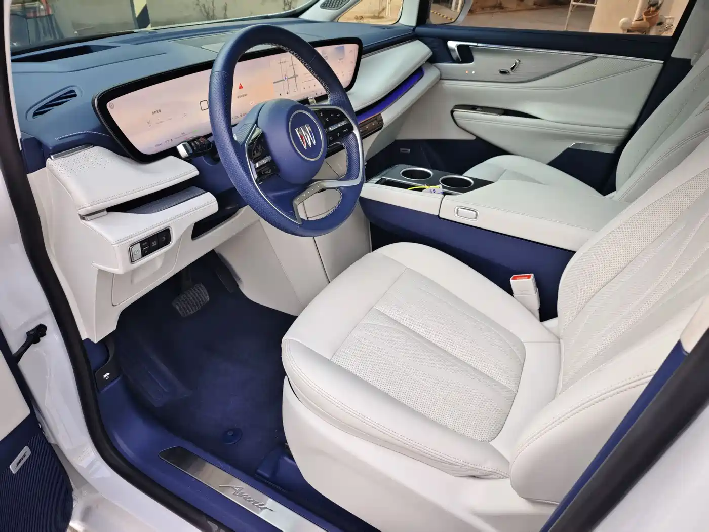 BUICK GL8 NEW ENERGY