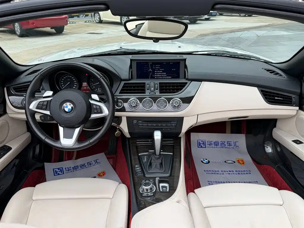 BMW Z4 2010 sDrive30i Leading Model фото 7