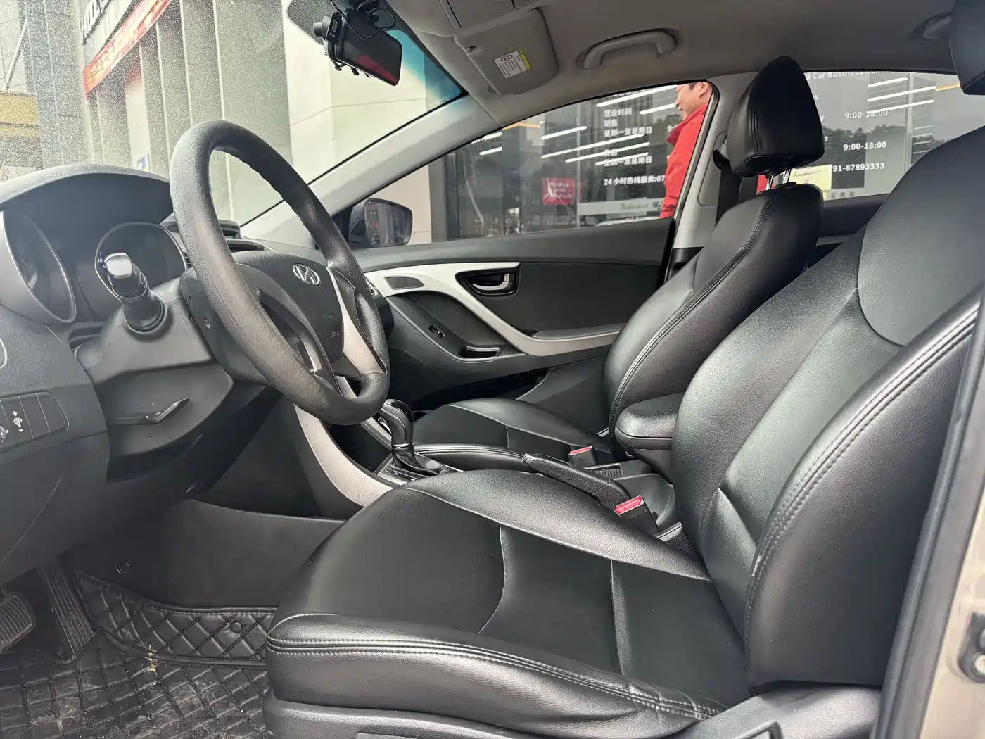 Hyundai Langdong 2012 1.6L Automatic Fashion фото 7