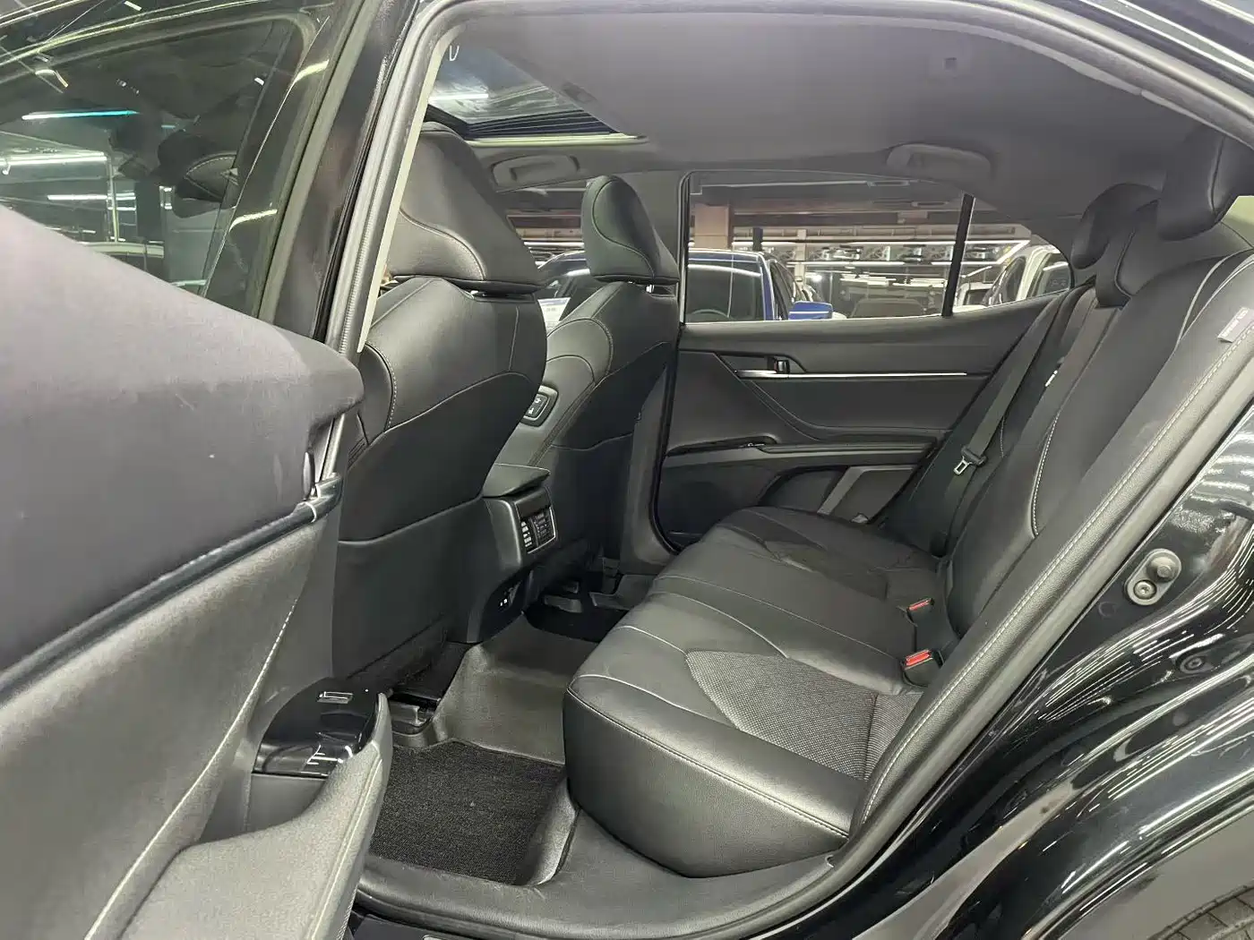 Toyota Camry 2021 2.5S Feng Shang Edition фото 6