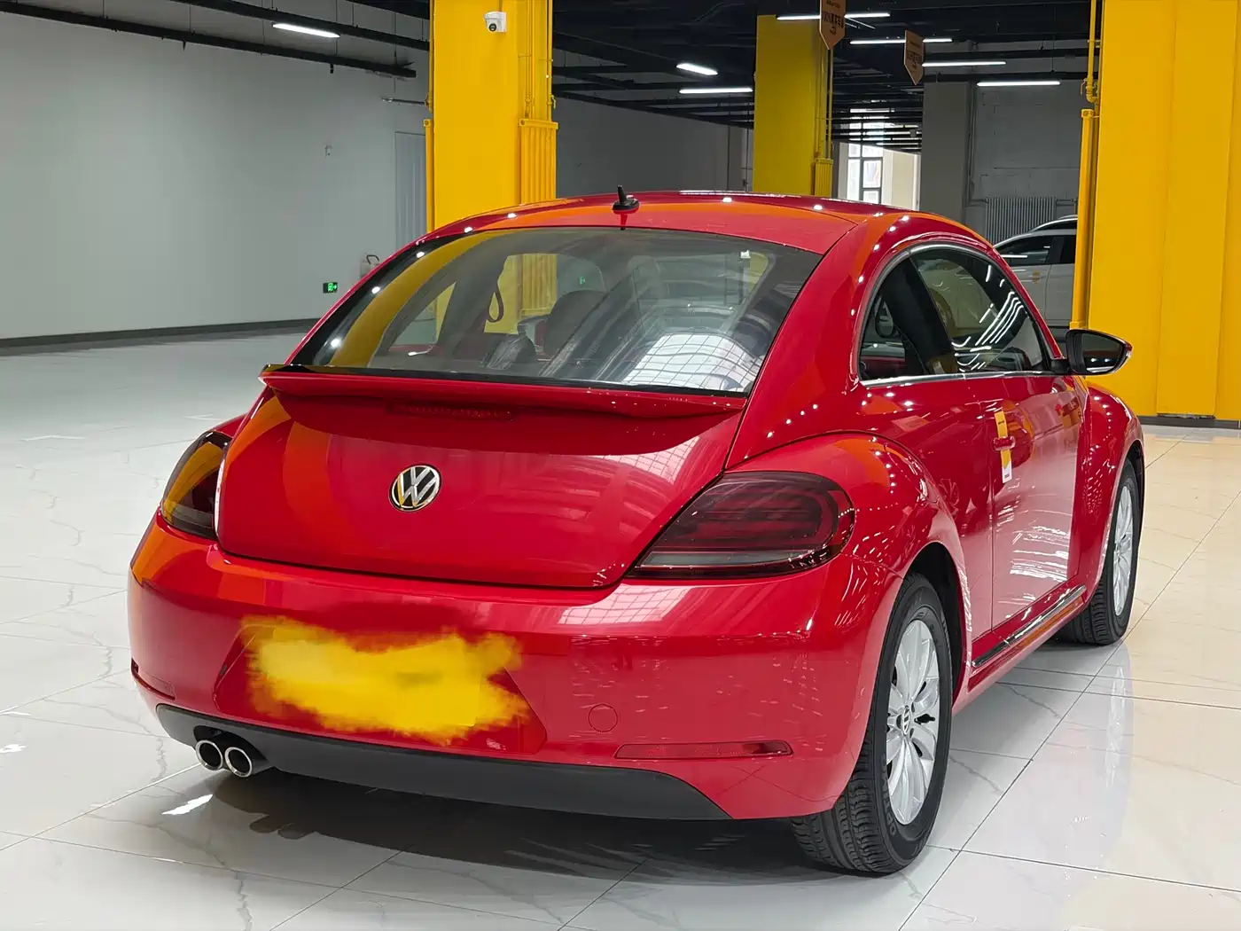 Volkswagen Beetle 2014 1.4TSI Fashion Edition фото 4