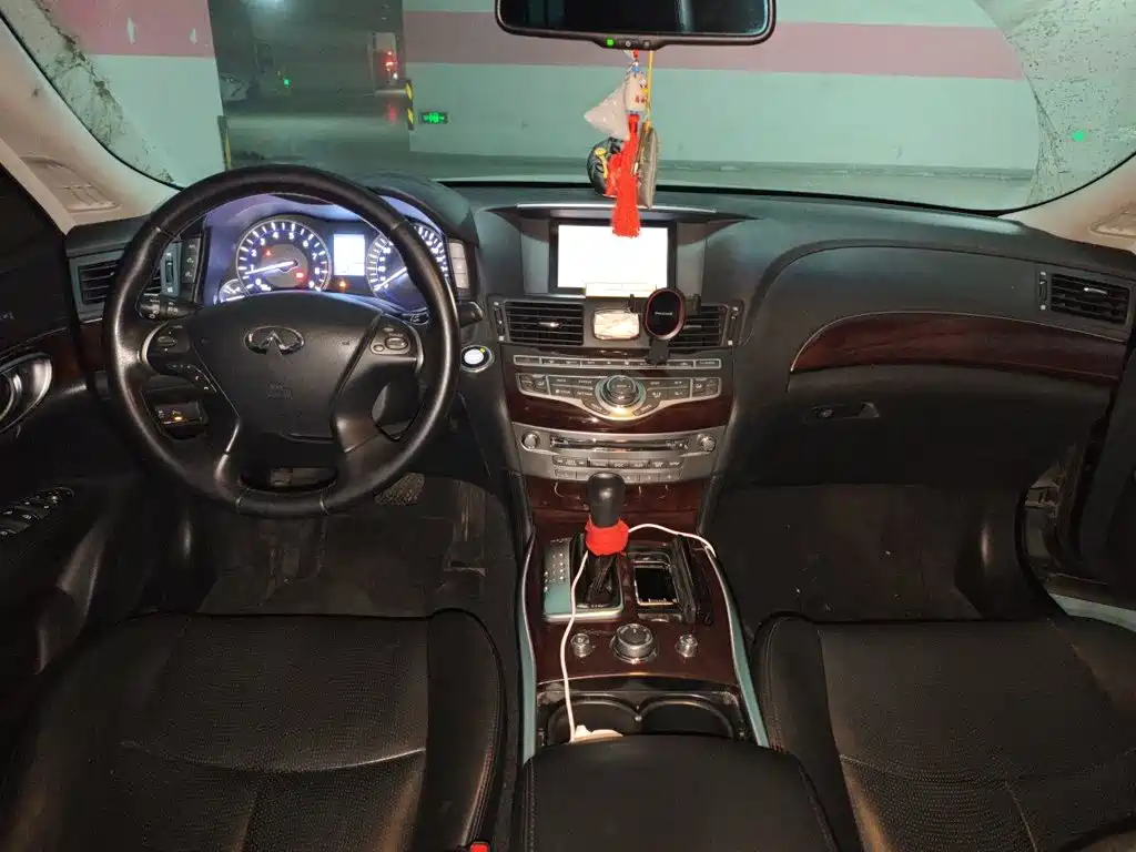 Infiniti Q70 2015 2013 Q70L 2.5L Comfort