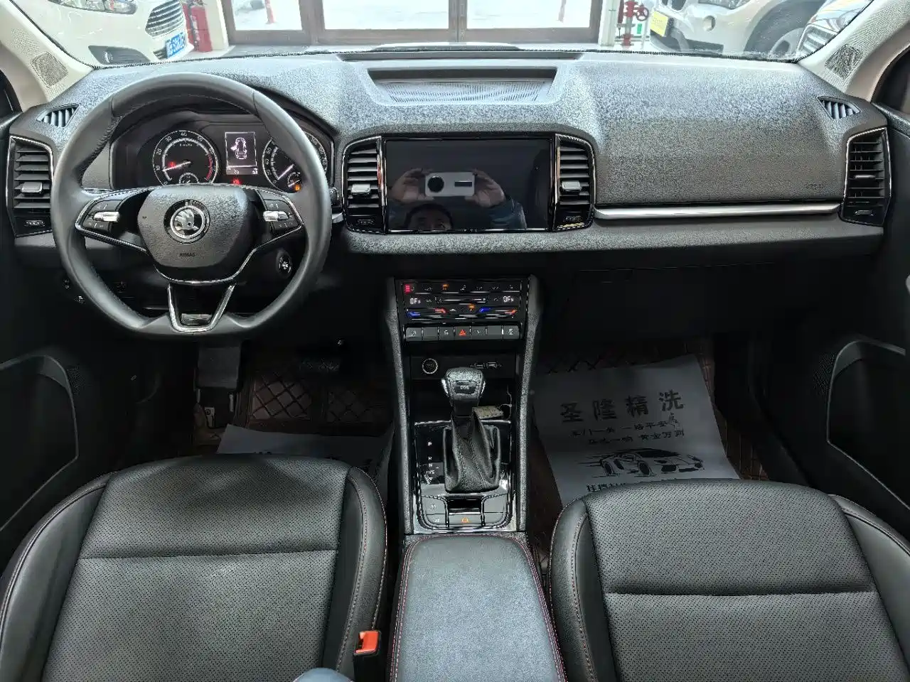 Škoda Karoq 2022 TSI280 Premium Edition фото 6