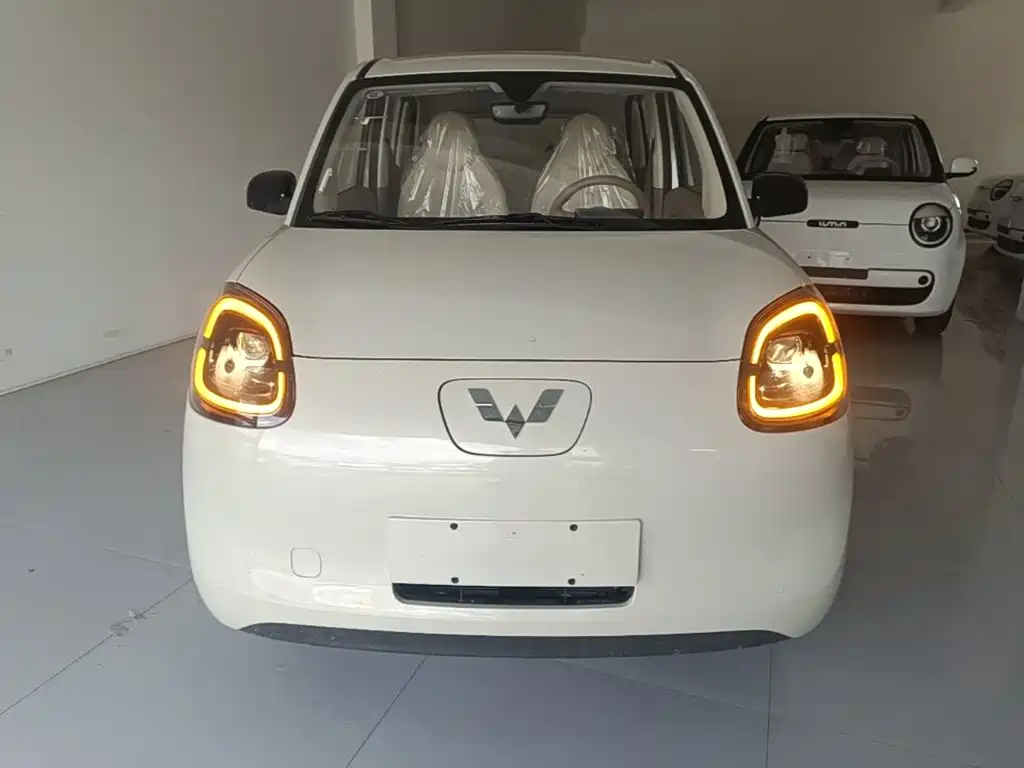 Wuling Motors Hongguang MINIEV 2026 2025 4-Door Advanced