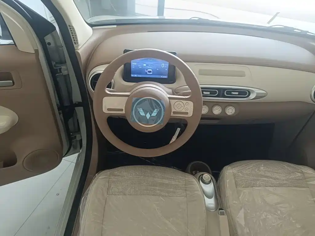Wuling Motors Hongguang MINIEV 2026 2025 4-Door Advanced