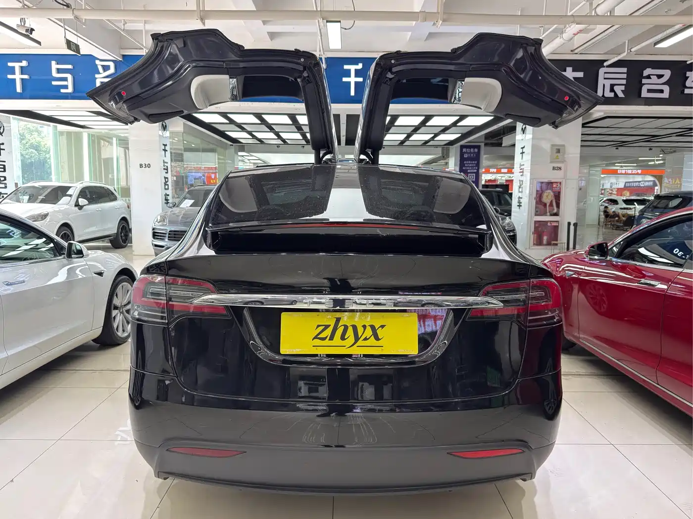 Фото 5 - Tesla Model X