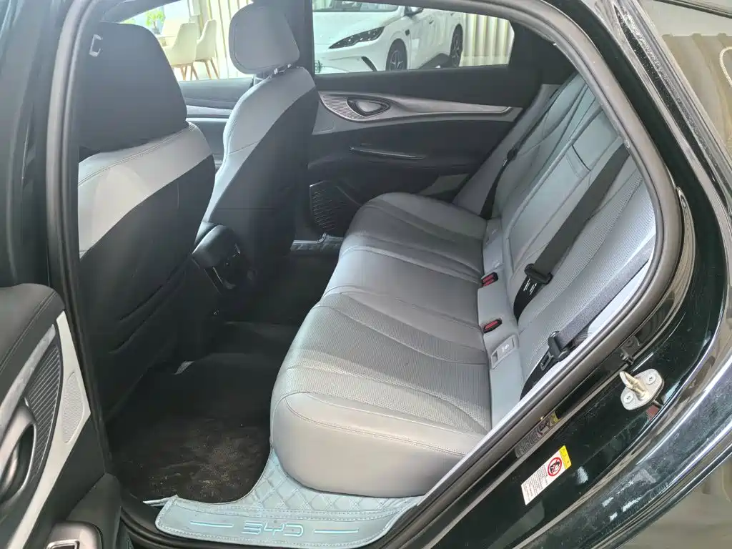 BYD Seal 2024 2023 DM-i 1.5L 121km Elite Edition