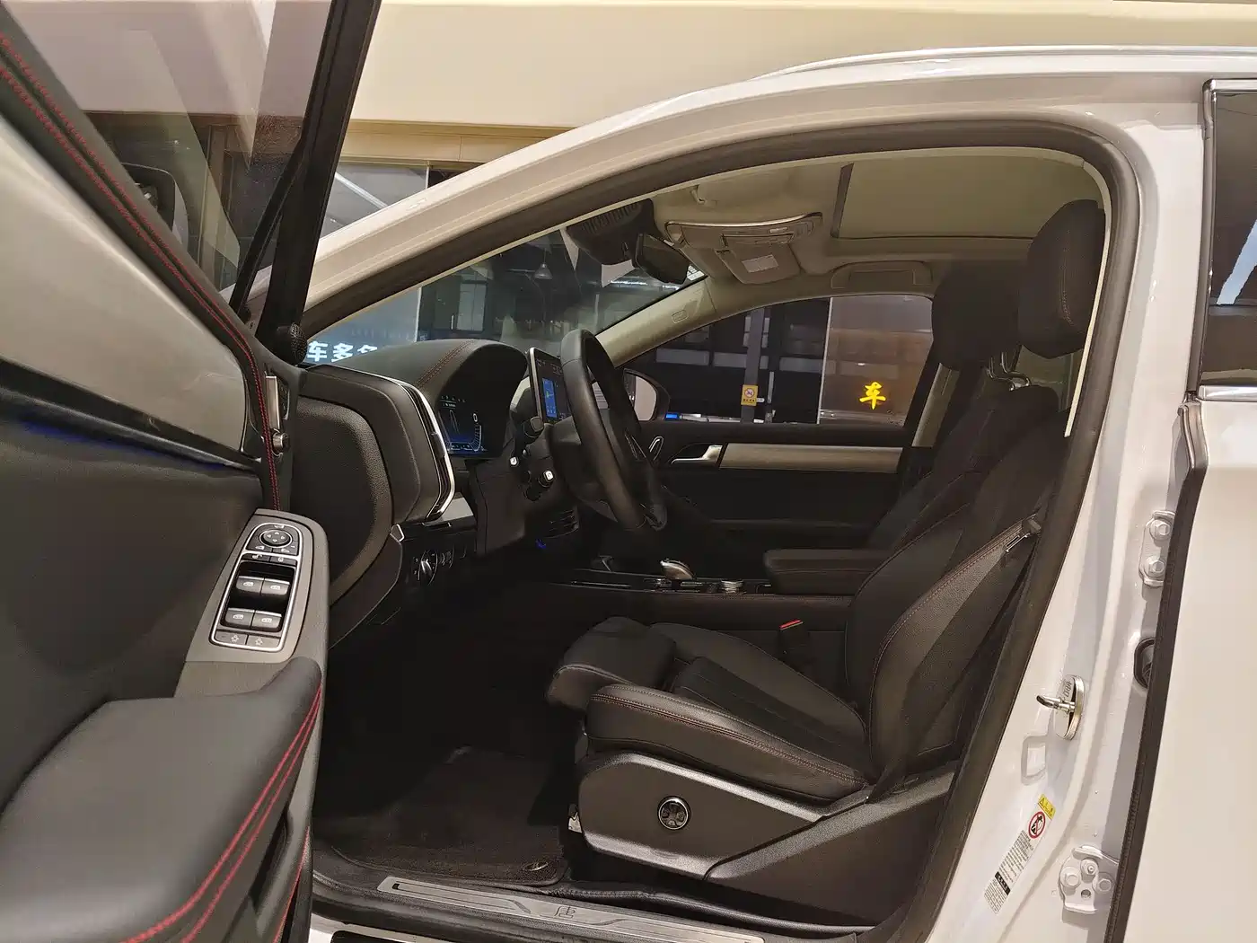 BYD Tang New Energy 2018 DM 2.0T Full-time 4WD Smart Connect Pioneer 5-seater China V фото 7