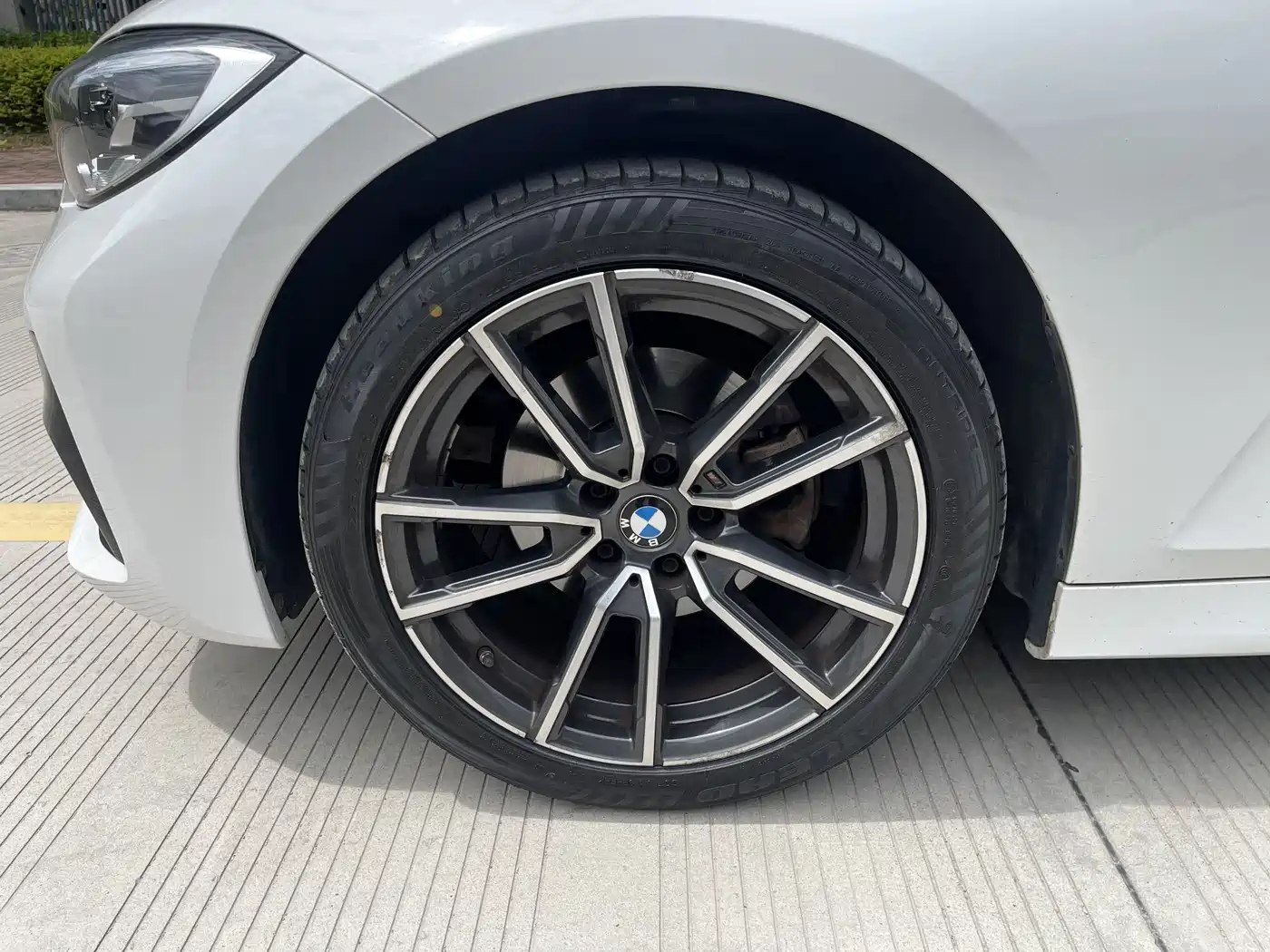 BMW 3-SERIES