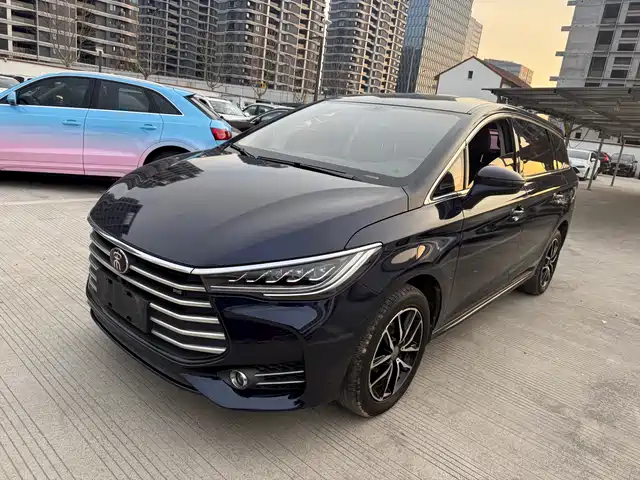 BYD SONG MAX
