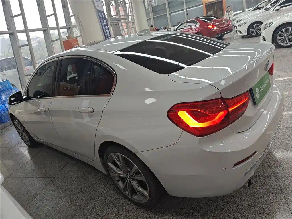 Фото 4 - BMW 1 Series