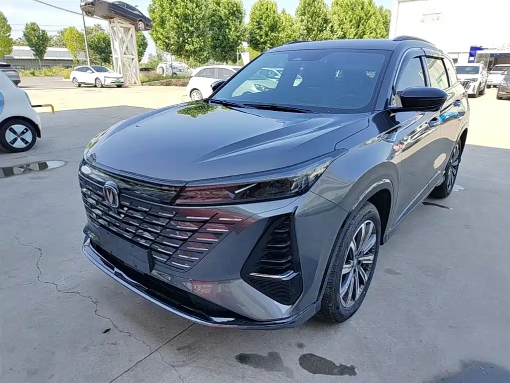 Фото 2 - Changan CS75 PLUS