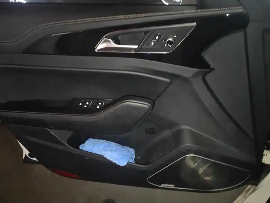 Hongqi H5 2018 2018 30TD Smart Connect Rhythmic Edition