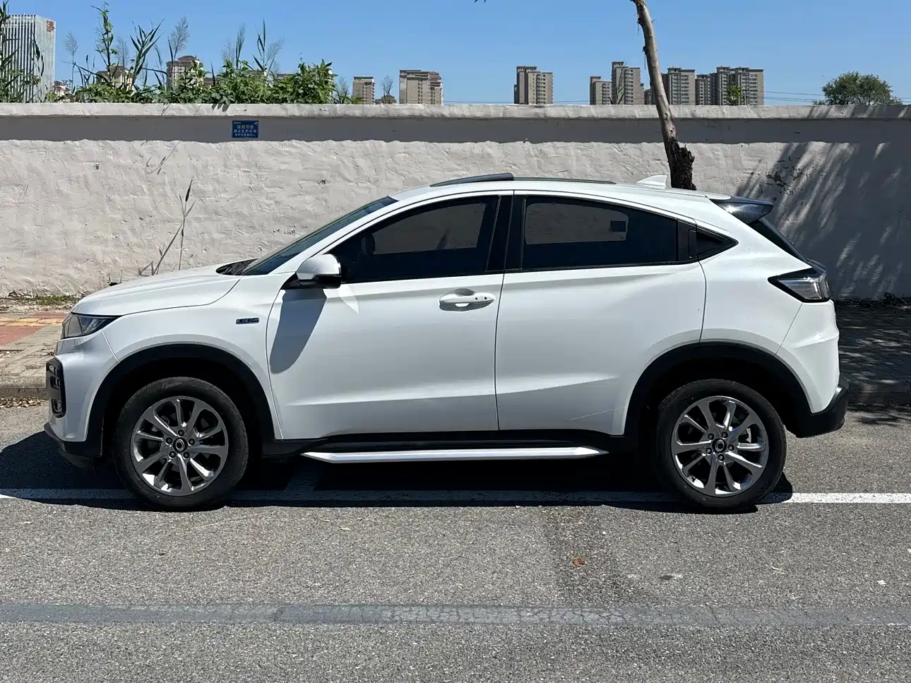 CIIMO Dongfeng Honda X-NV 2020 2020 Lightning Edition