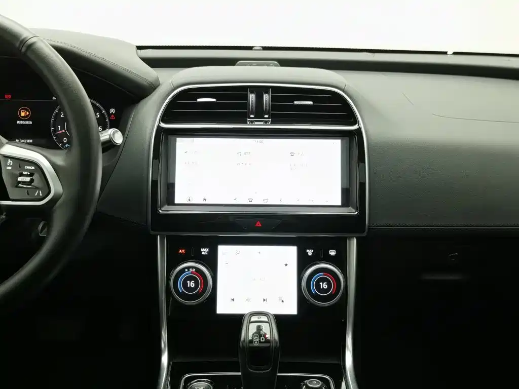 Jaguar XEL, миниатюра 12
