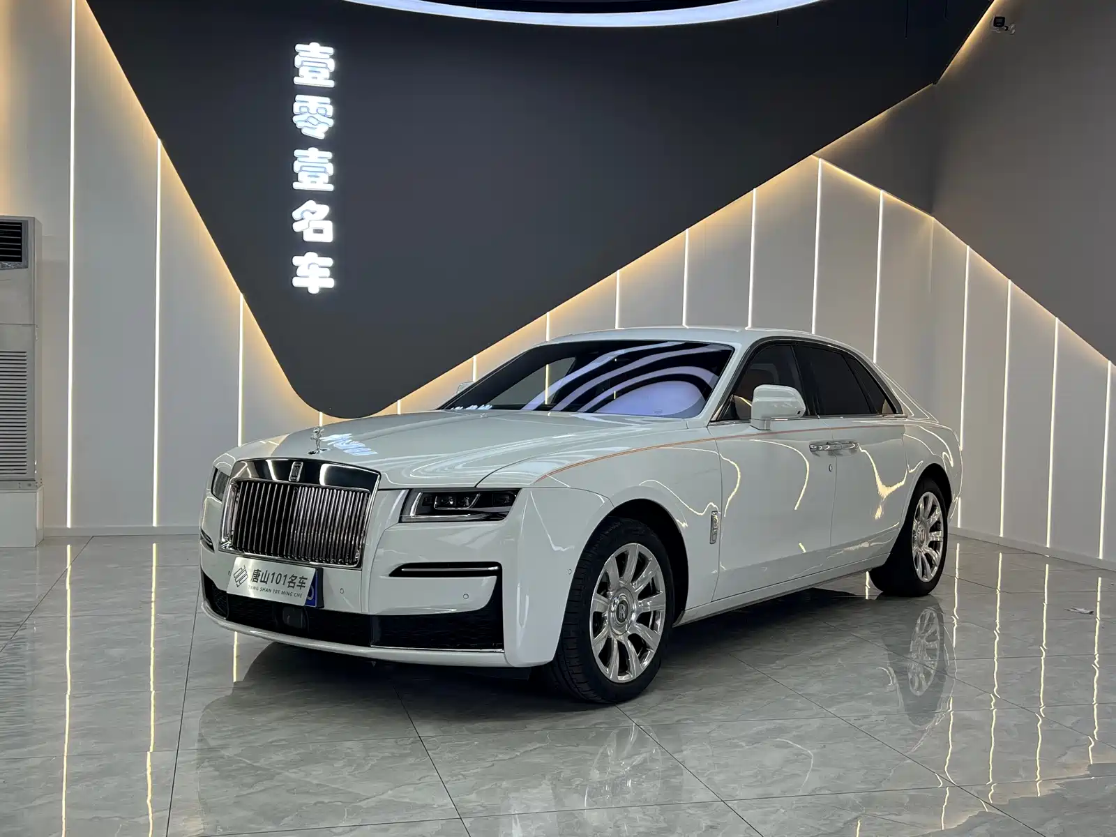 Фото 1 - Rolls-Royce Ghost