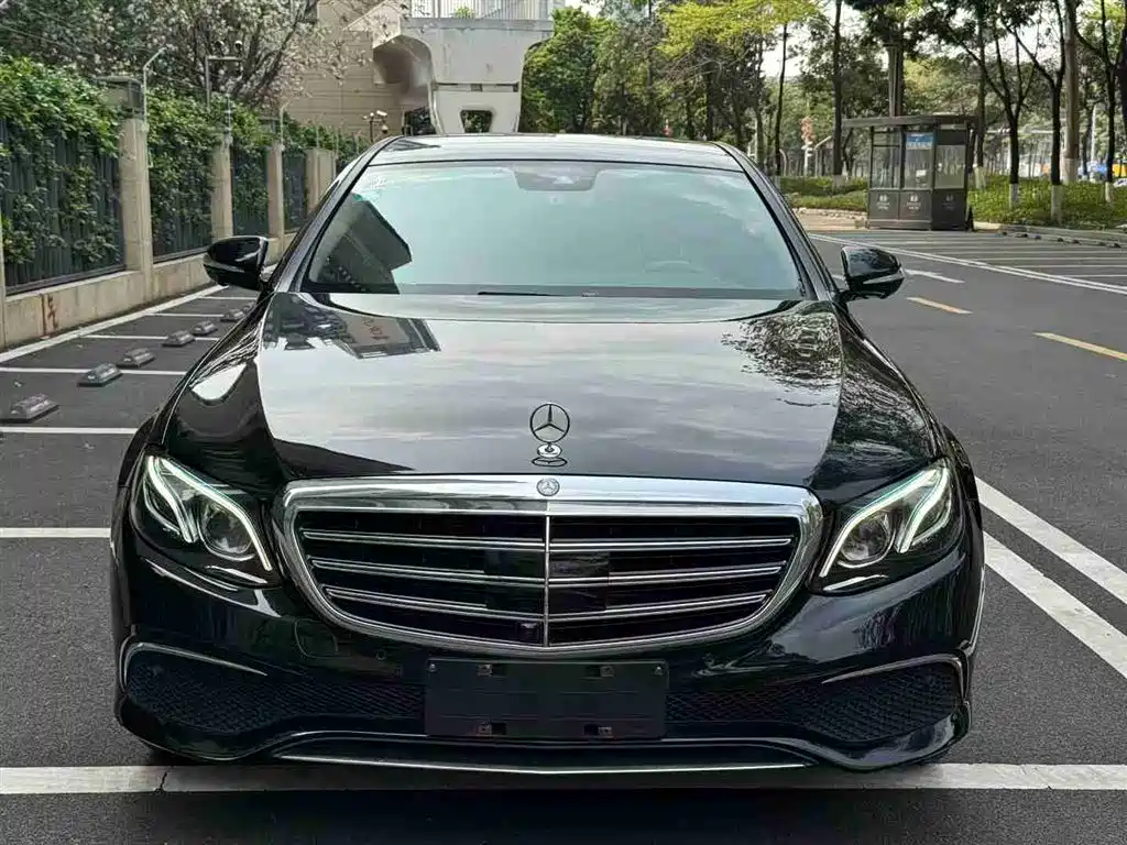Mercedes-Benz E-Class 2017 Model E 320 L 4MATIC фото 3