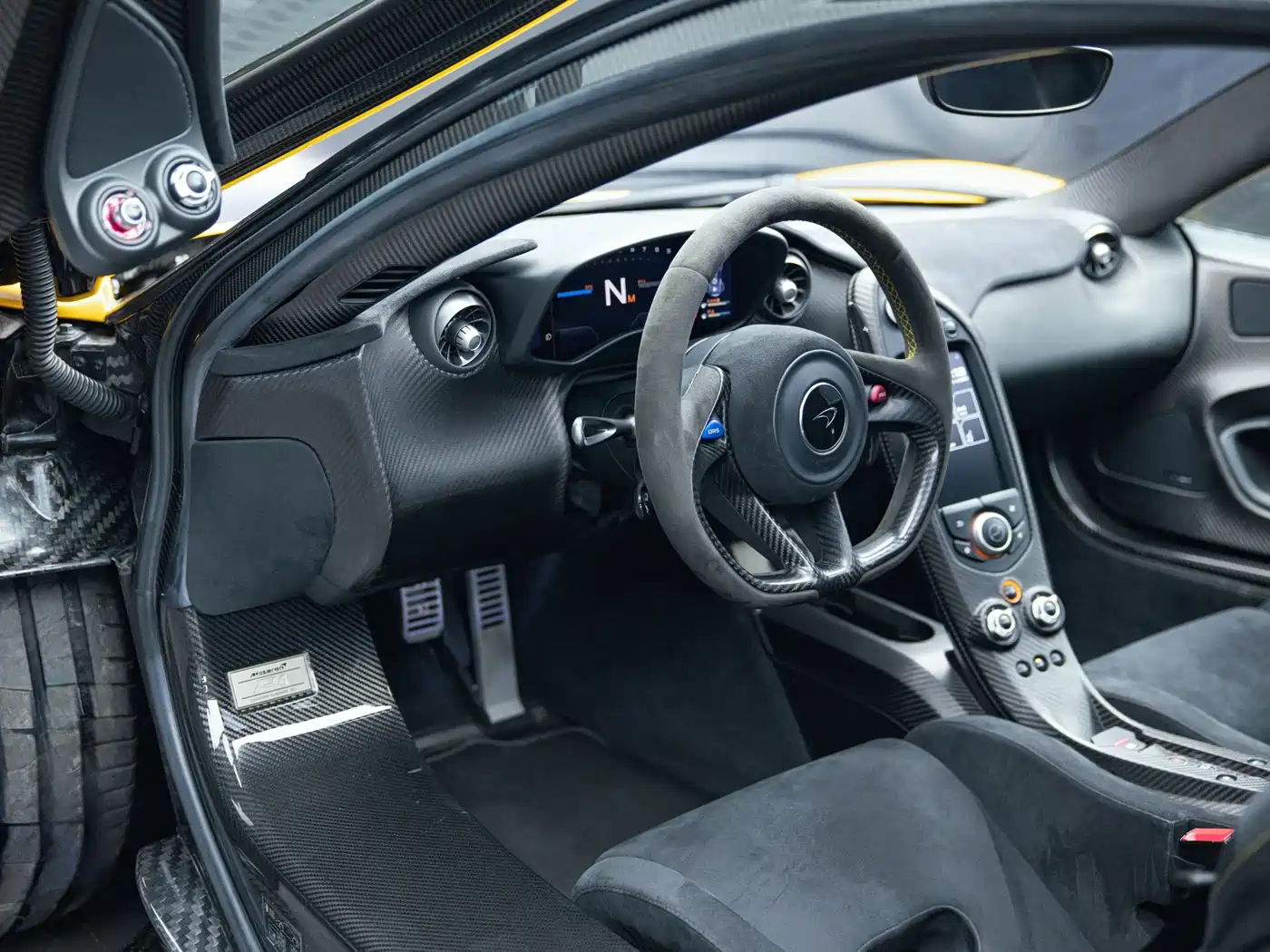 McLaren P1 2015 2014 3.8T Standard