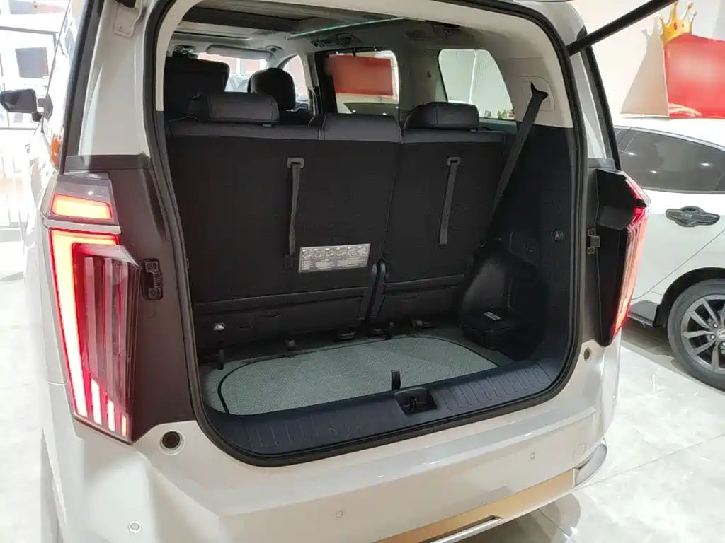 GAC Trumpchi Trumpchi Xiangwang M8 2025 2025 Model QianKun Series Ultra First Class