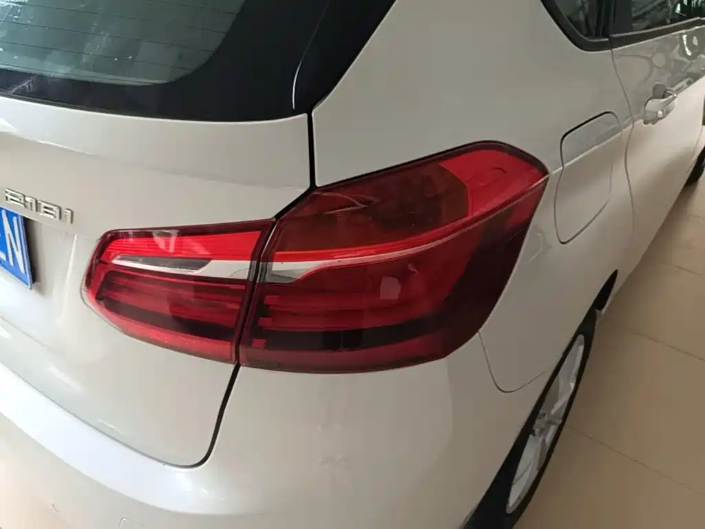 BMW 2 Series Touring 2019 2018 218i Sport Line