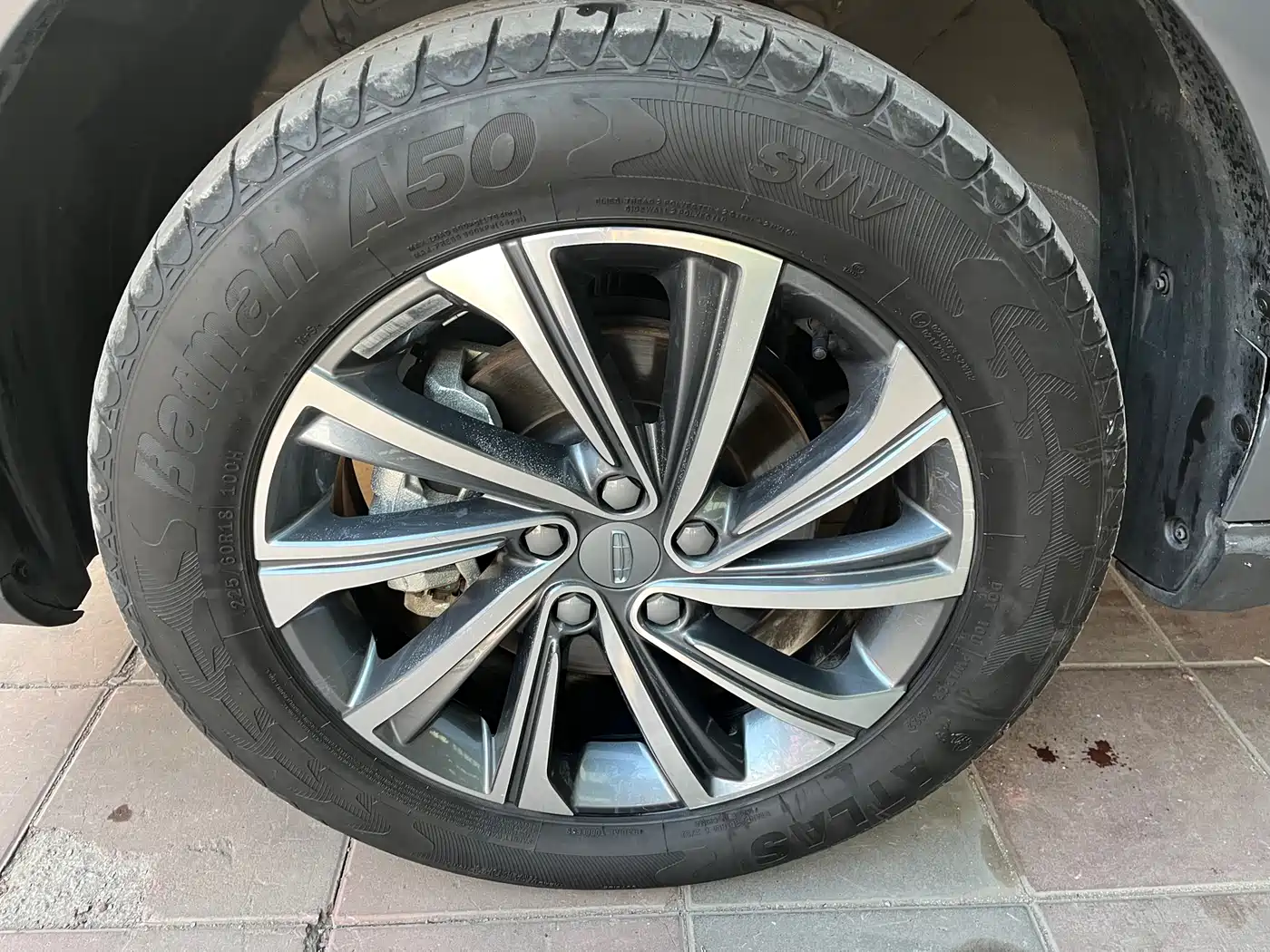 GEELY AUTOMOBILE VISION X6