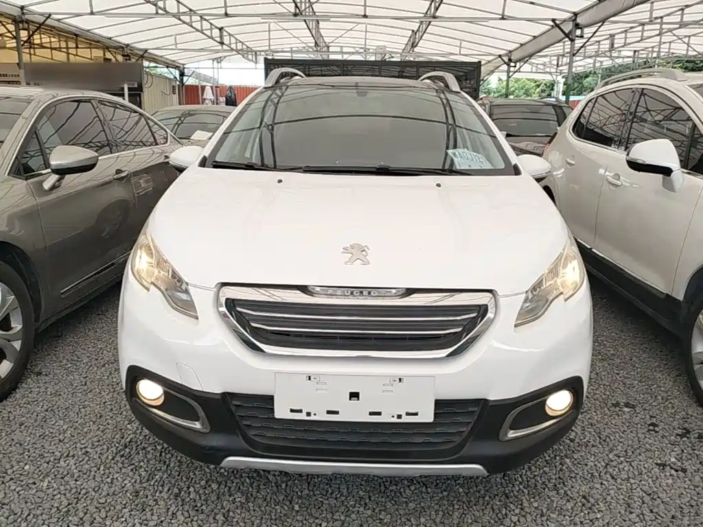 Photo 3 - Peugeot 2008