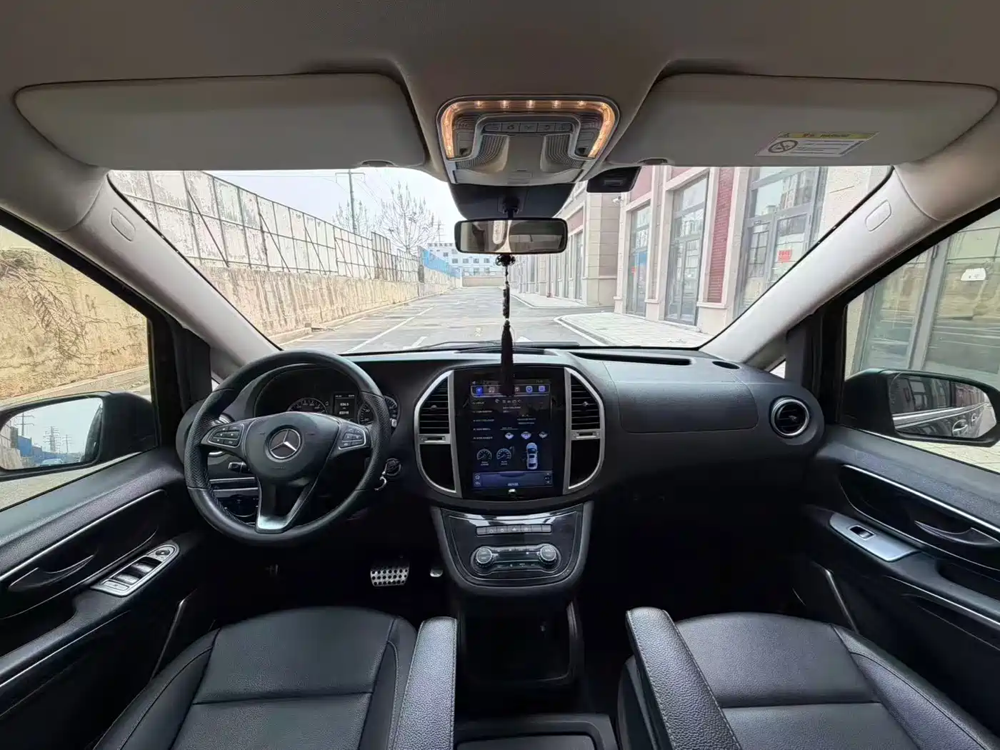 Mercedes-Benz Vito 2016 2.0T Elite Edition фото 7