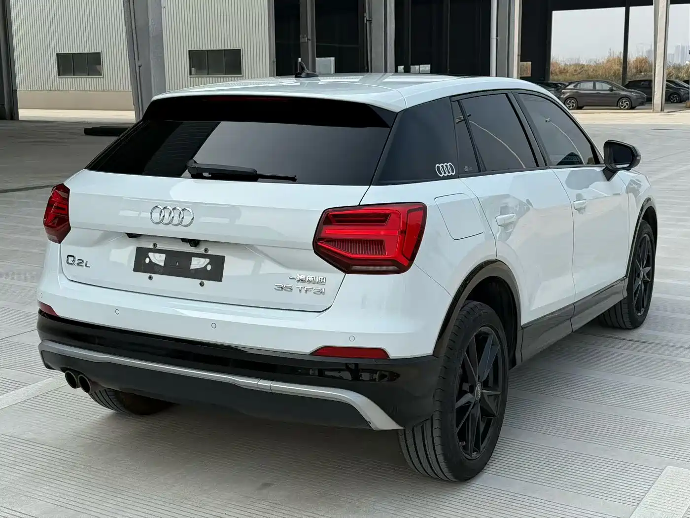 Audi Q2L 2018 35 TFSI Launch Exclusive Edition China VI фото 6