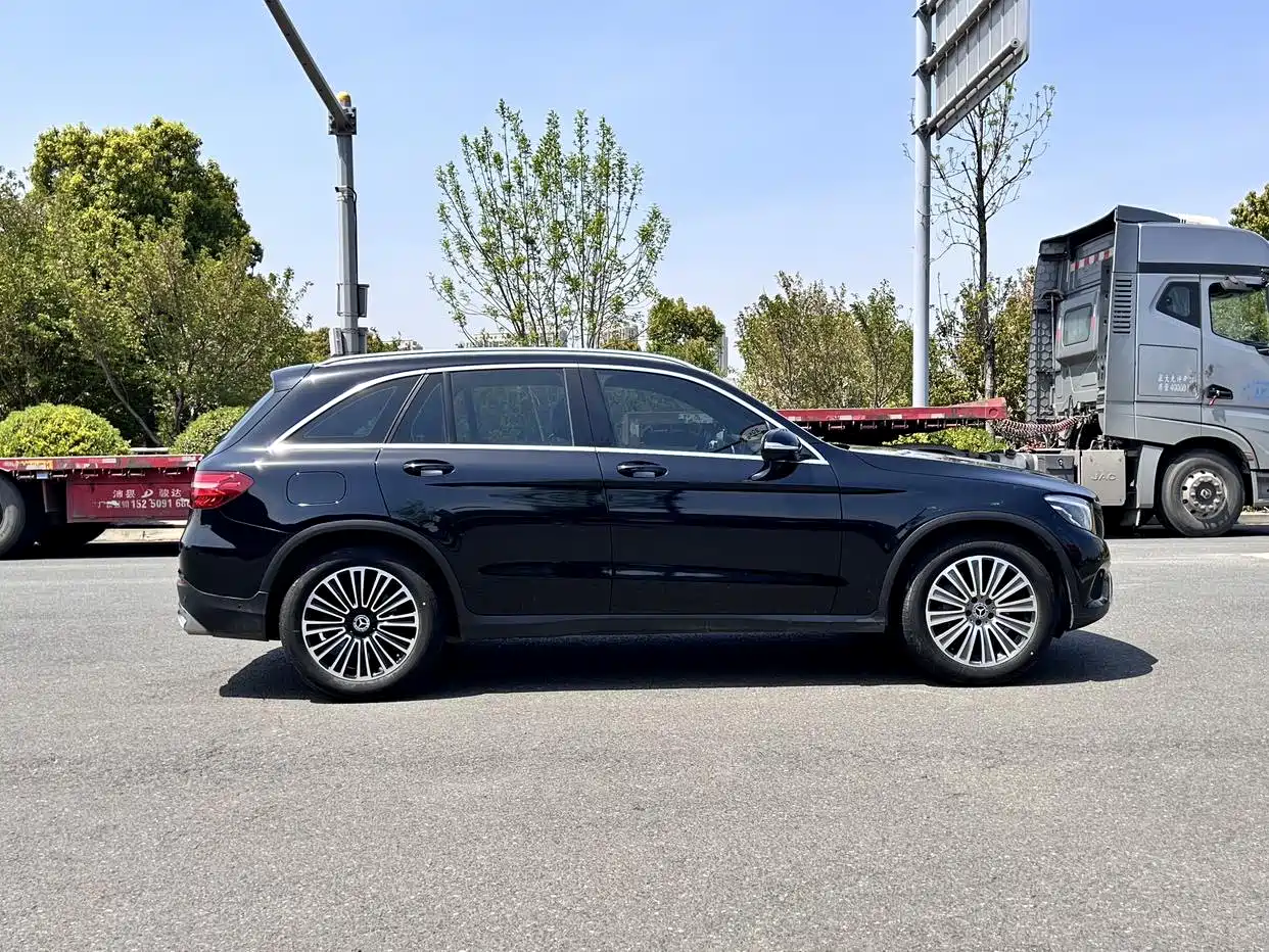 Mercedes-Benz GLC 2018 Facelift GLC 200 4MATIC фото 5