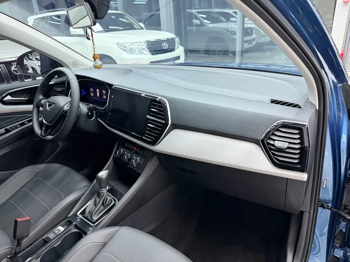 Фото 15 - Jetta VS7