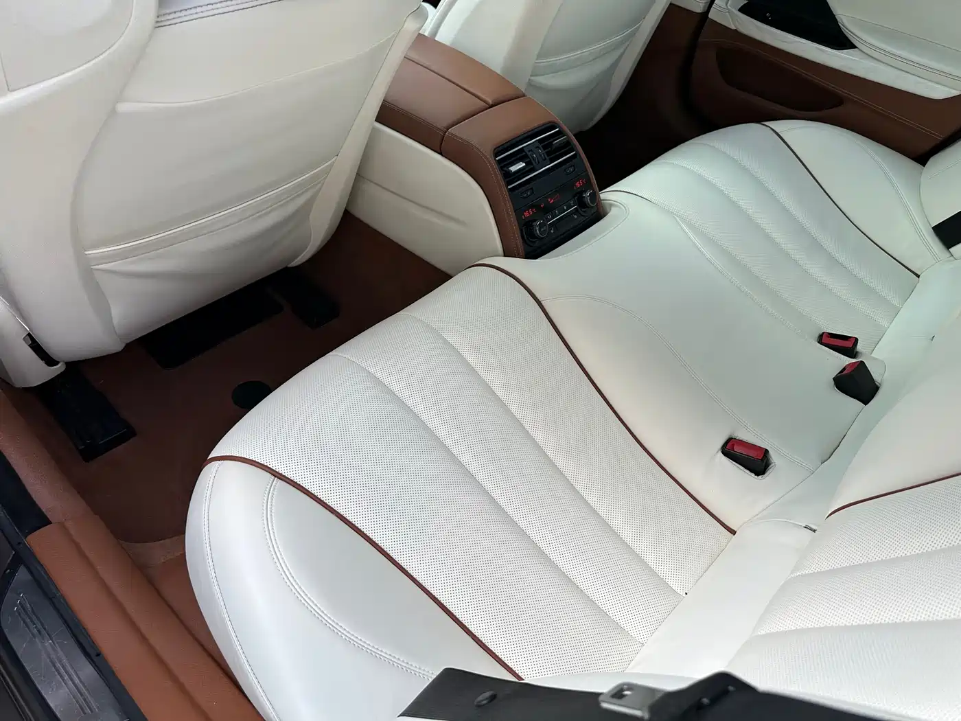 BMW 6 Series 2016 640i xDrive Gran Coupe фото 21