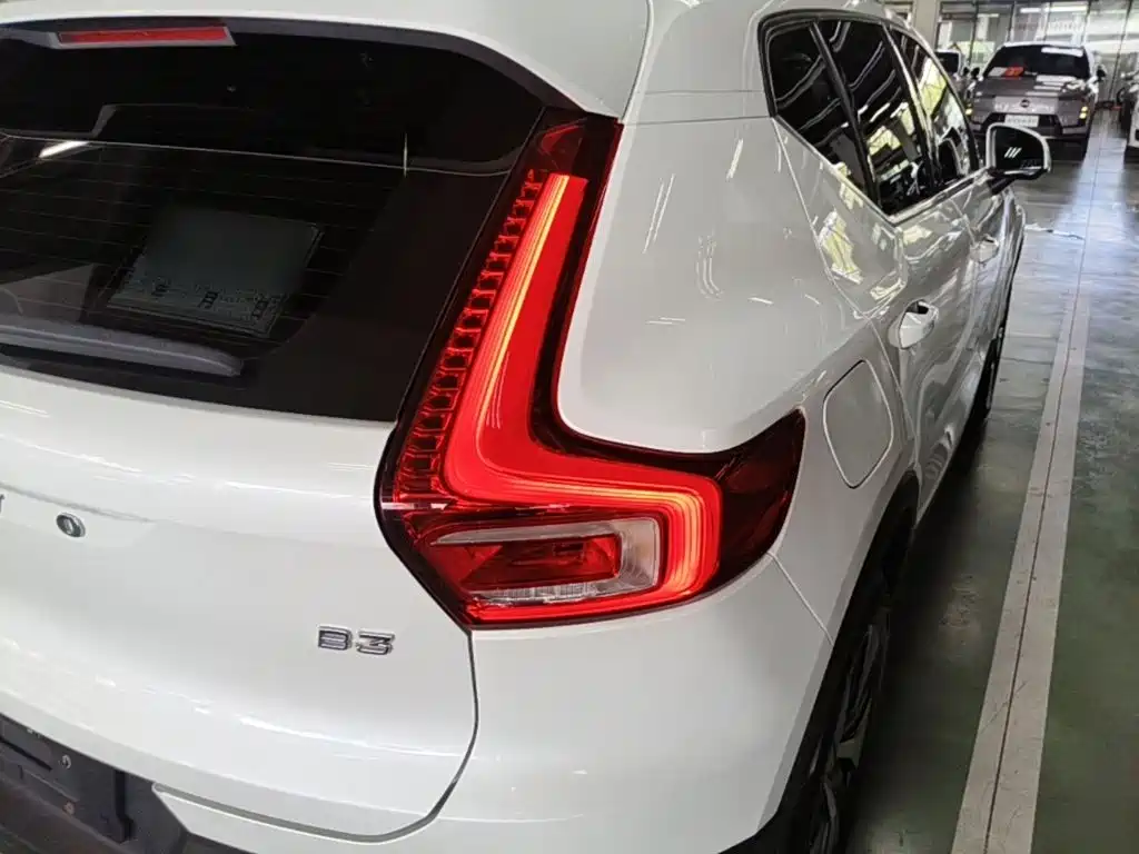 Volvo XC40 2024 2024 B3 Smart Elite Luxury Edition