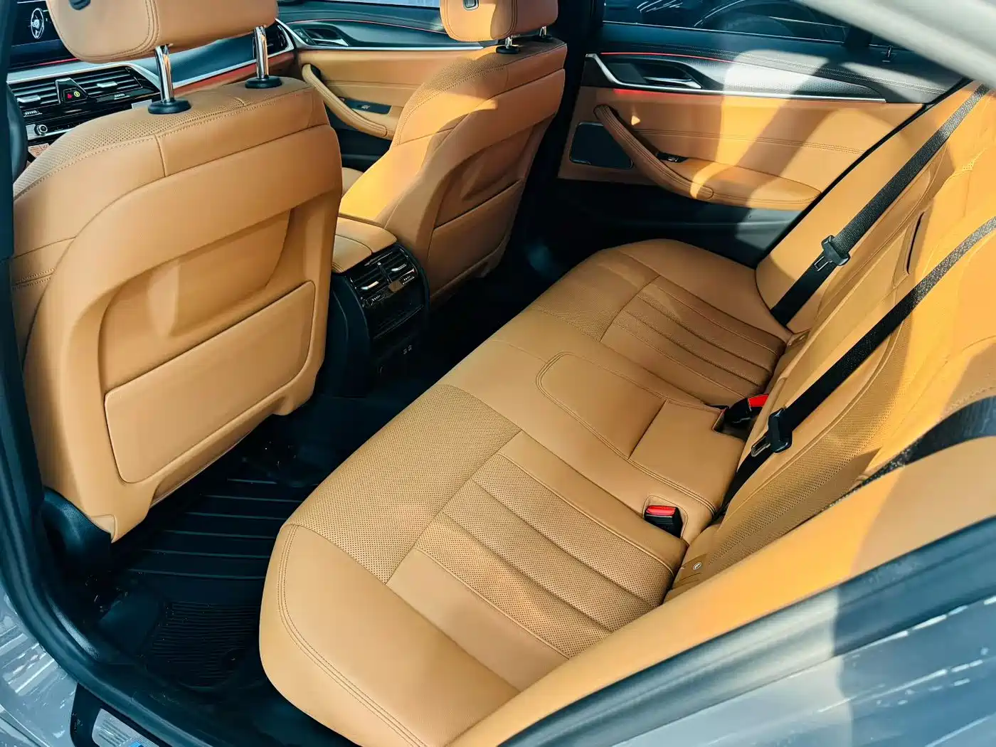BMW 5 Series (Import) 2021 530i M Sport Package фото 6