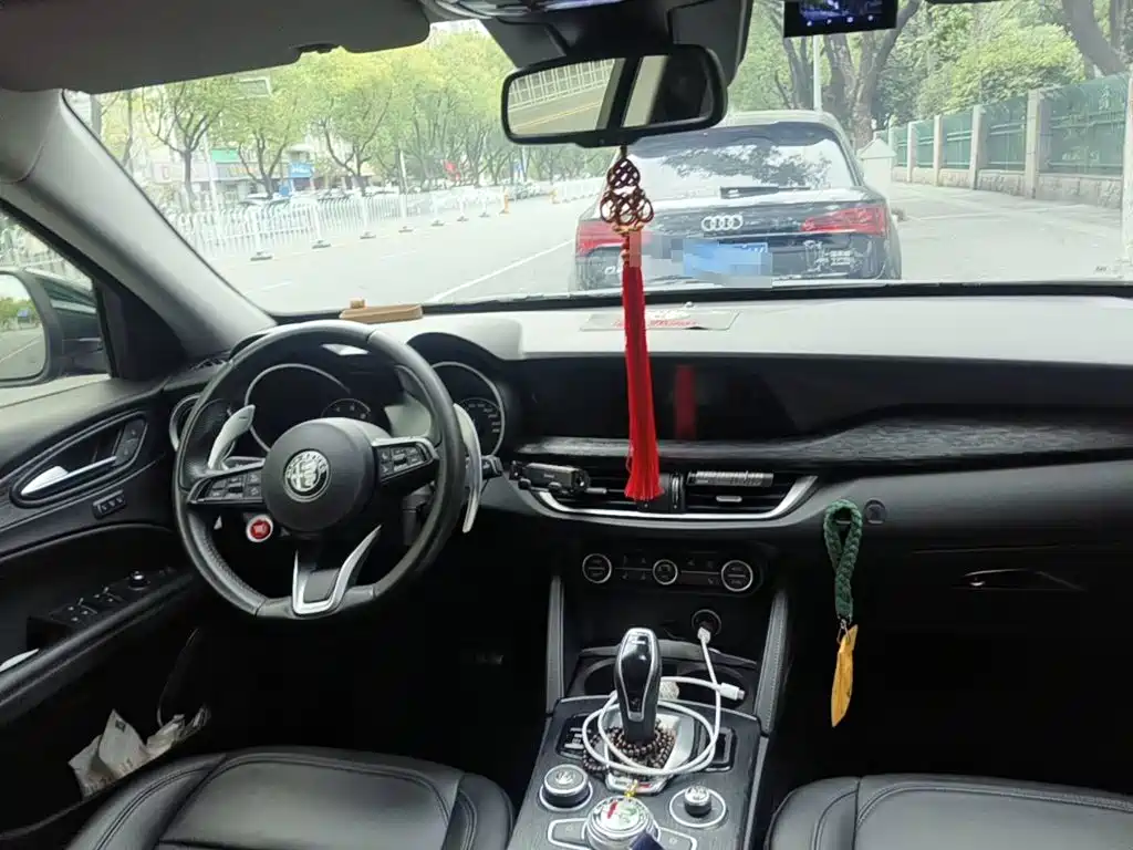Alfa Romeo Stelvio, миниатюра 12