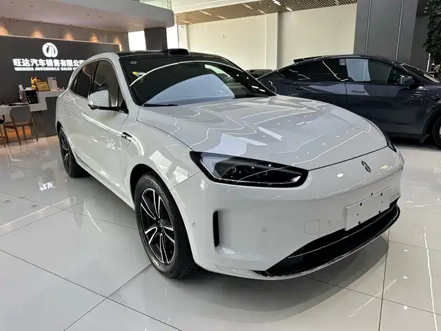AITO Wenjie AITO M5 2025 Extended Range Ultra RWD — фото 3