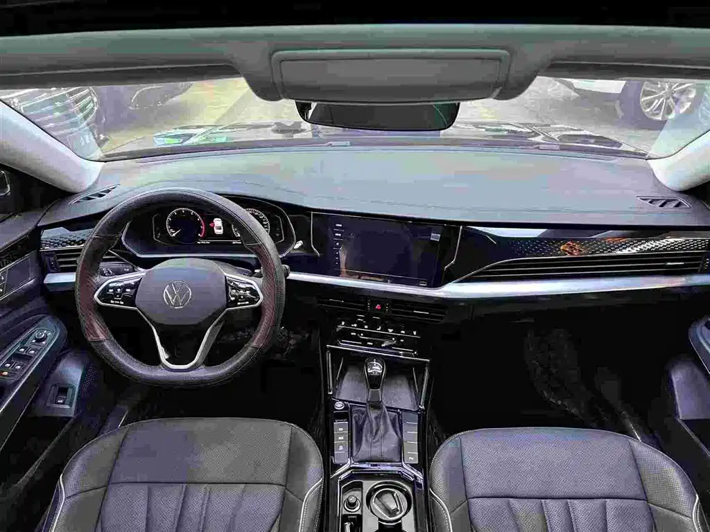Volkswagen Passat 2024 330TSI Starlight Elite Edition фото 5