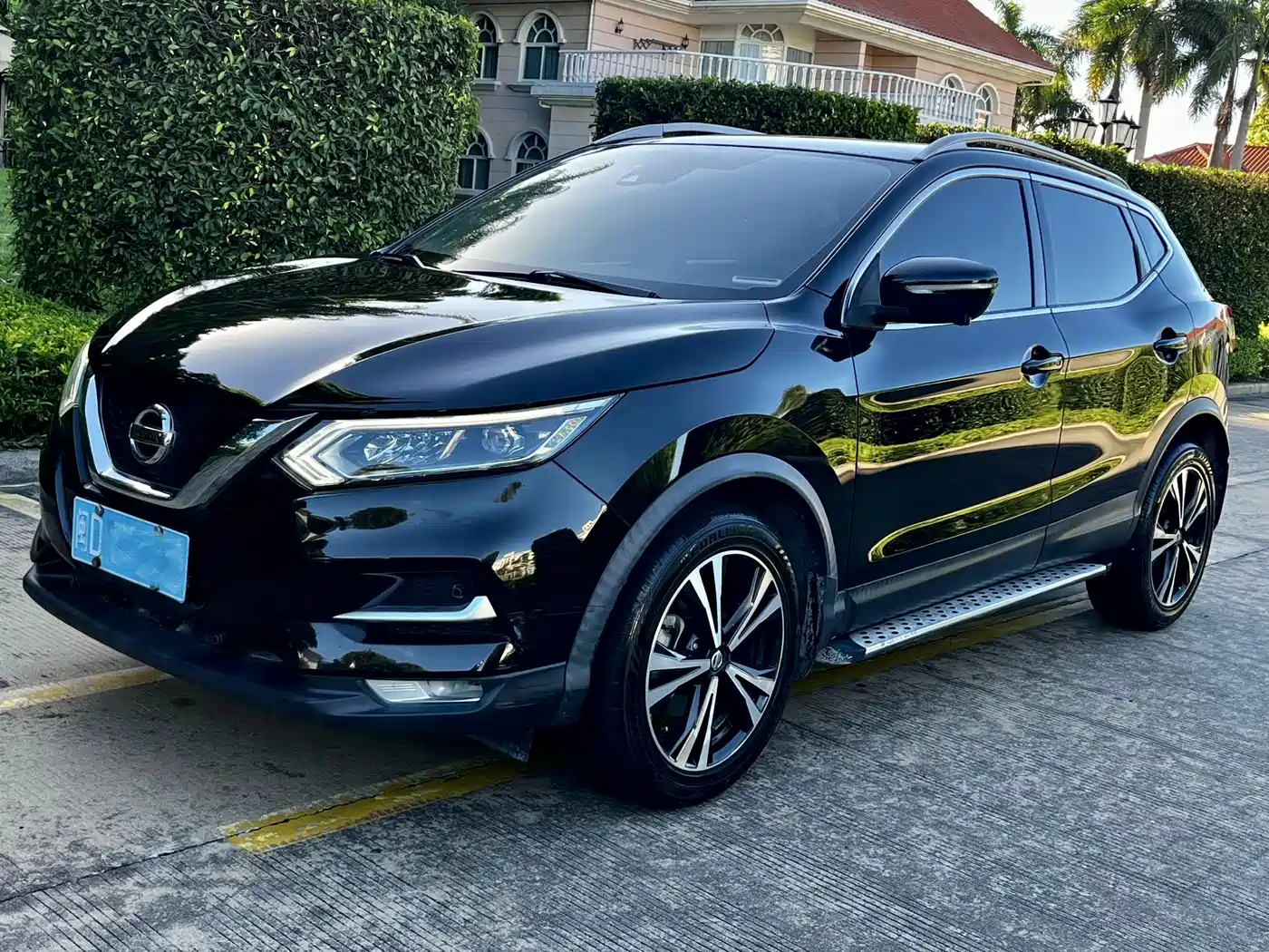 Nissan Qashqai 2021 2.0L CVT Luxury Version