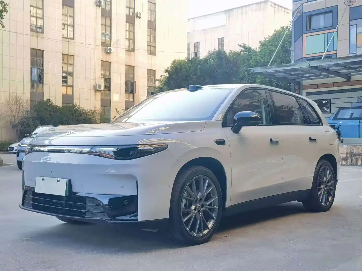 Leapmotor C10