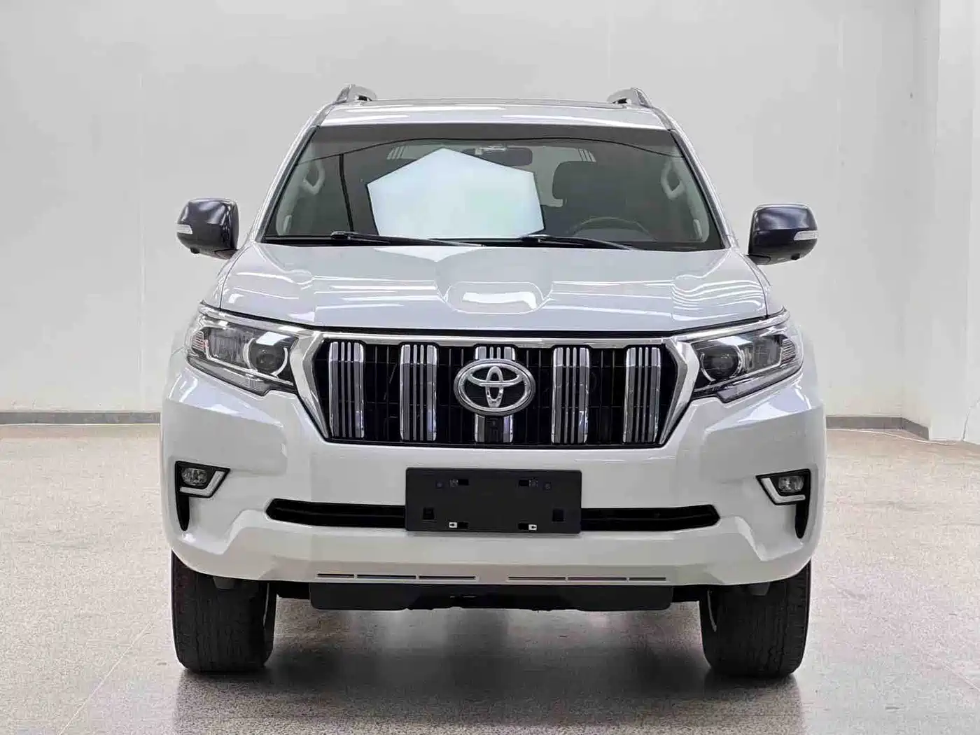 Фото 2 - Toyota Prado