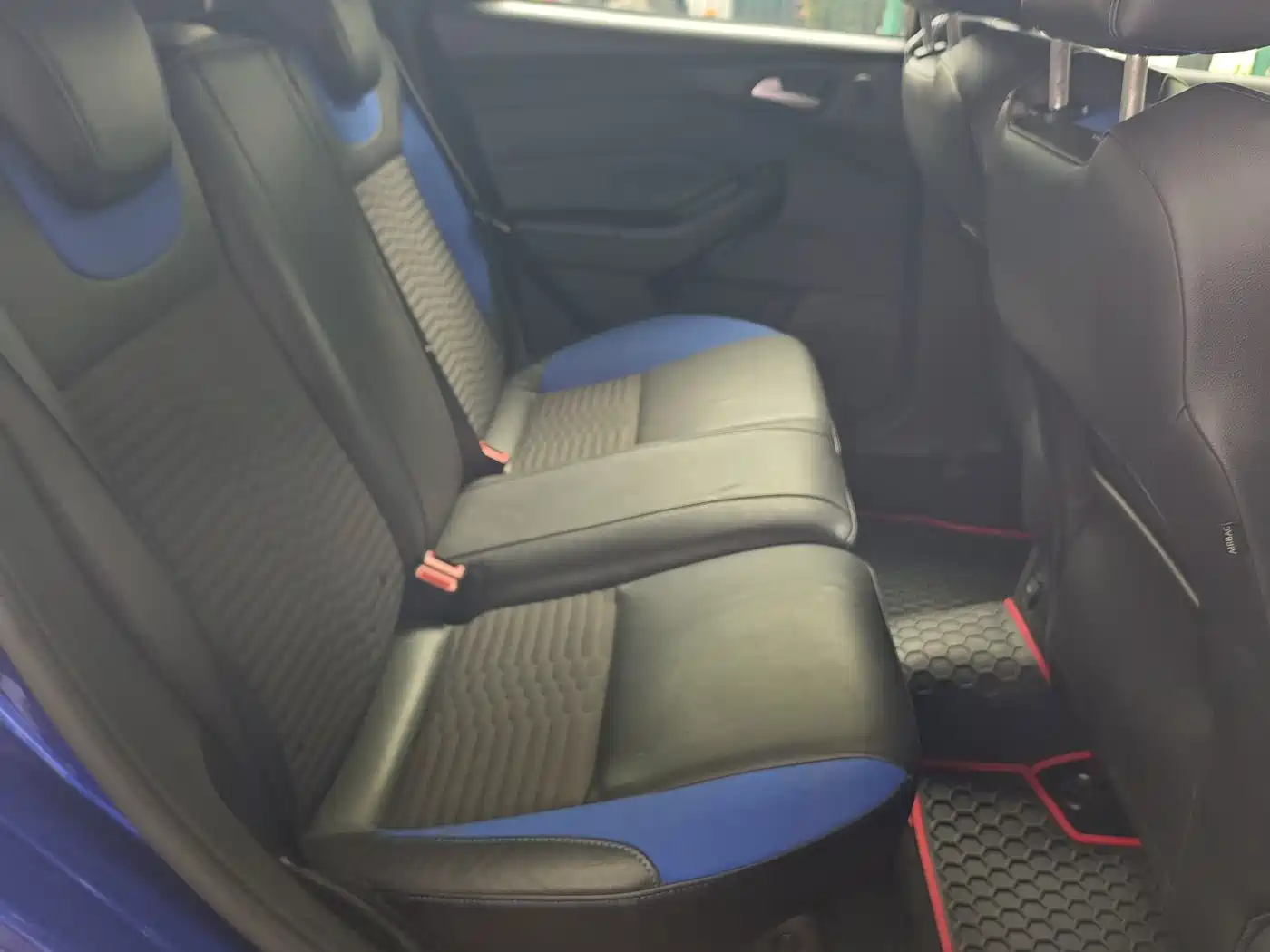 Ford Focus (Import) 2015 2013 2.0T ST Standard Edition