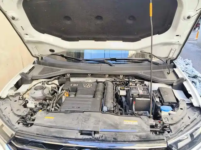 Volkswagen T-ROC 2020 280TSI DSG 2WD Comfort — фото 3