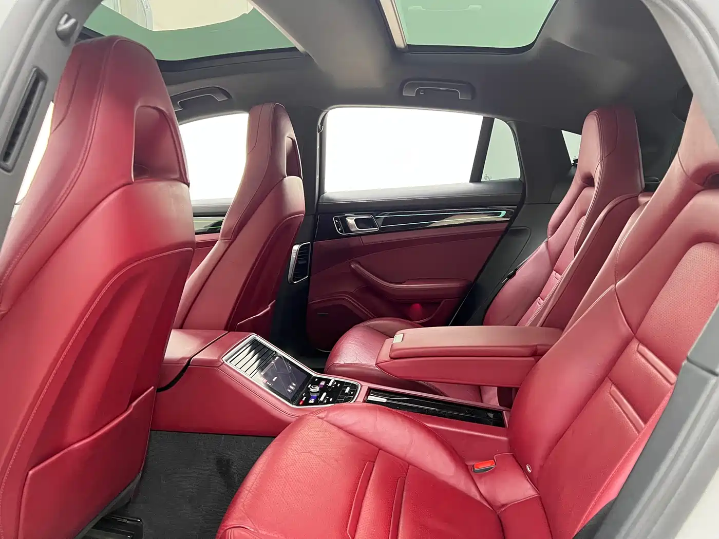 Porsche Panamera 2017 Panamera 3.0T фото 20