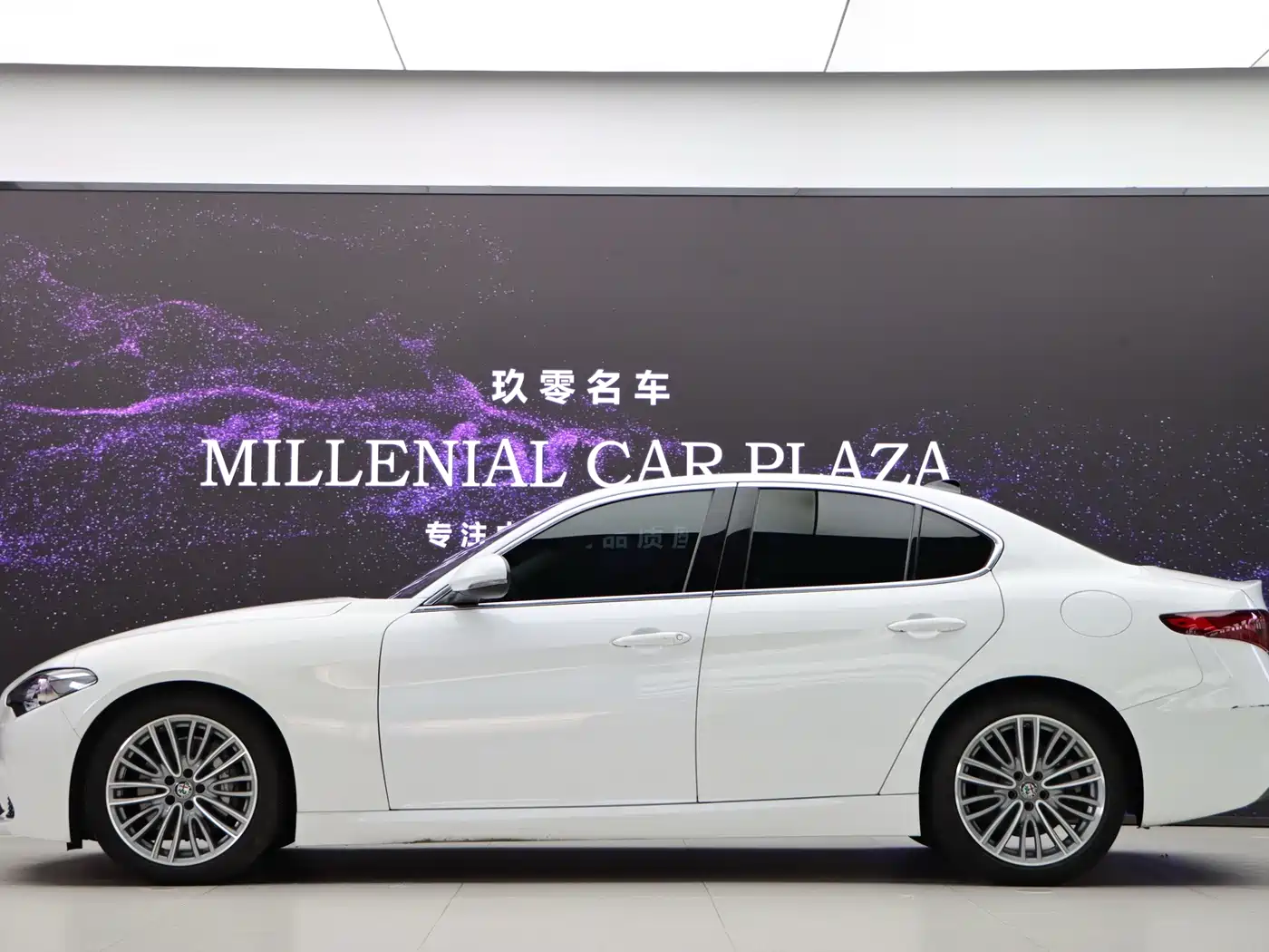 Alfa Romeo Giulia 2020 2017 2.0T 280HP Luxury Edition