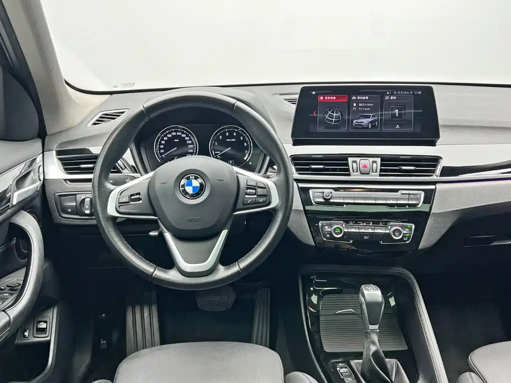 BMW X1 New Energy 2020 2020 xDrive30Le Premium Edition