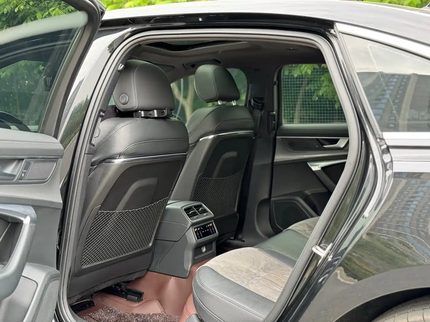 Audi A6L 2021 45 TFSI quattro Exclusive Elegance фото 6