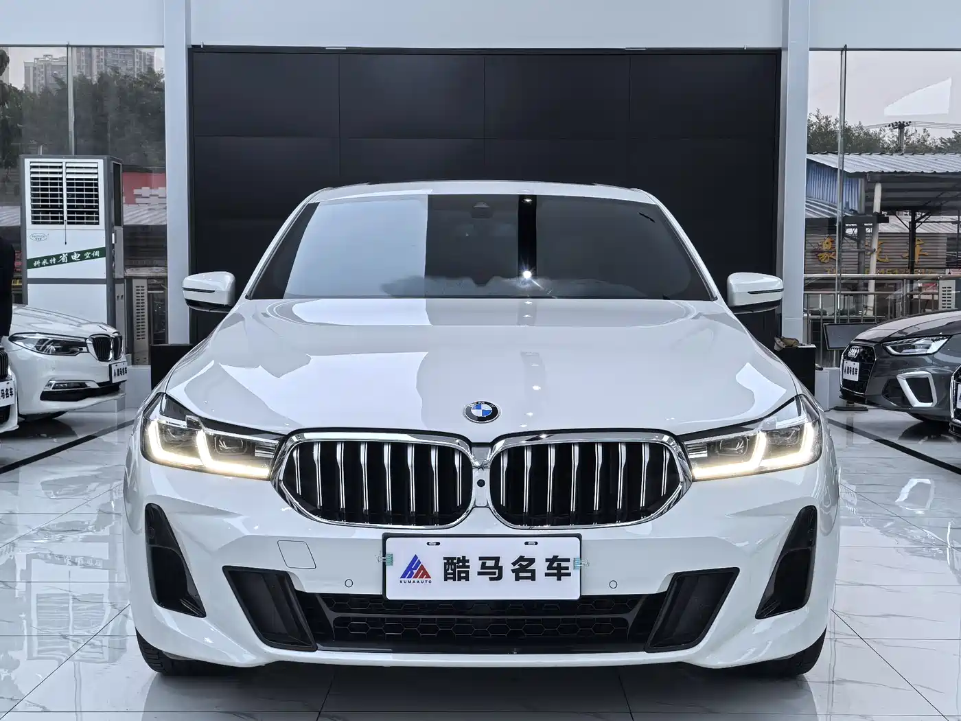 BMW 6 Series GT 2022 Model 630i M Sport Package фото 2