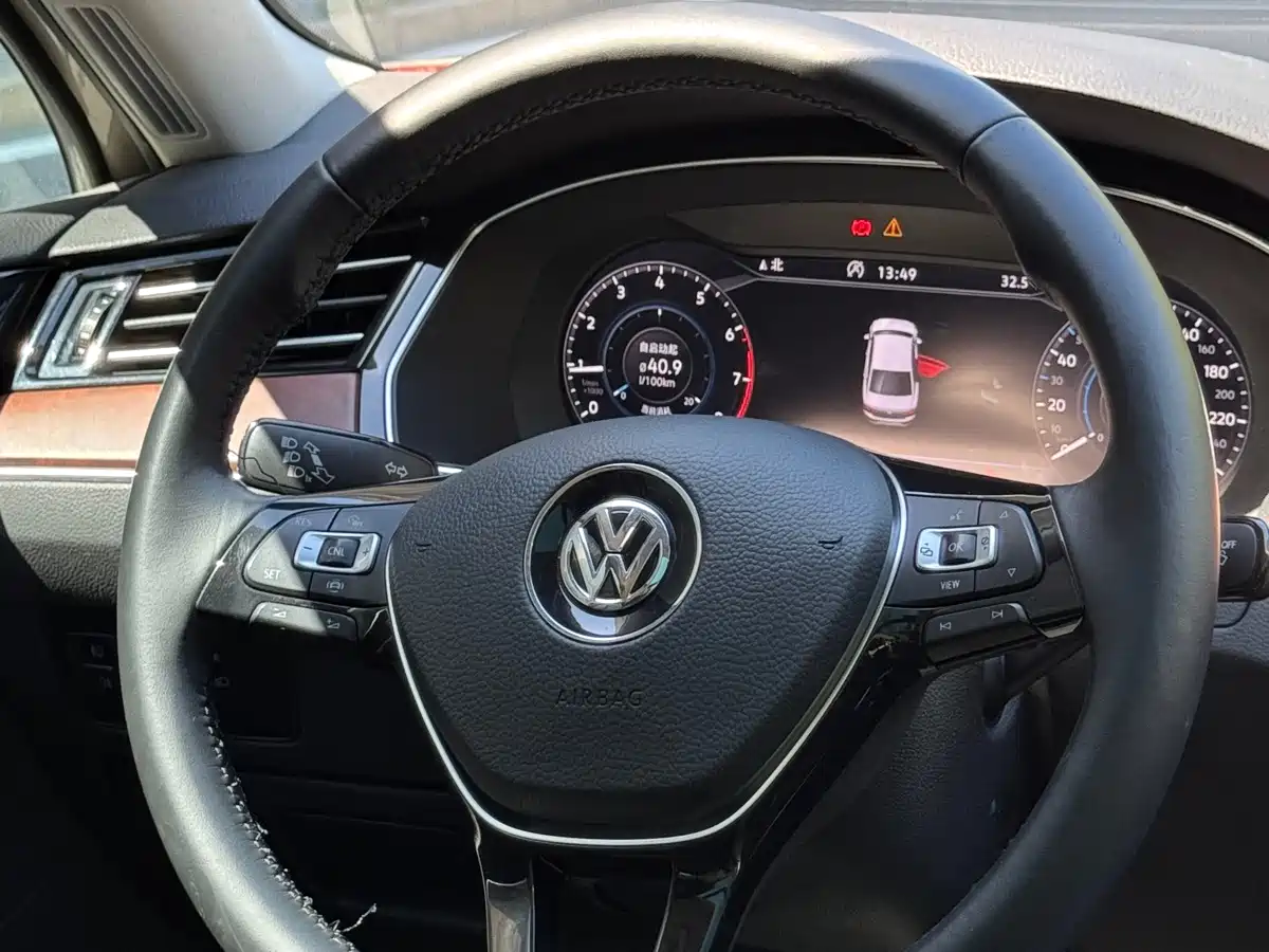 Фото 15 - Volkswagen Magotan
